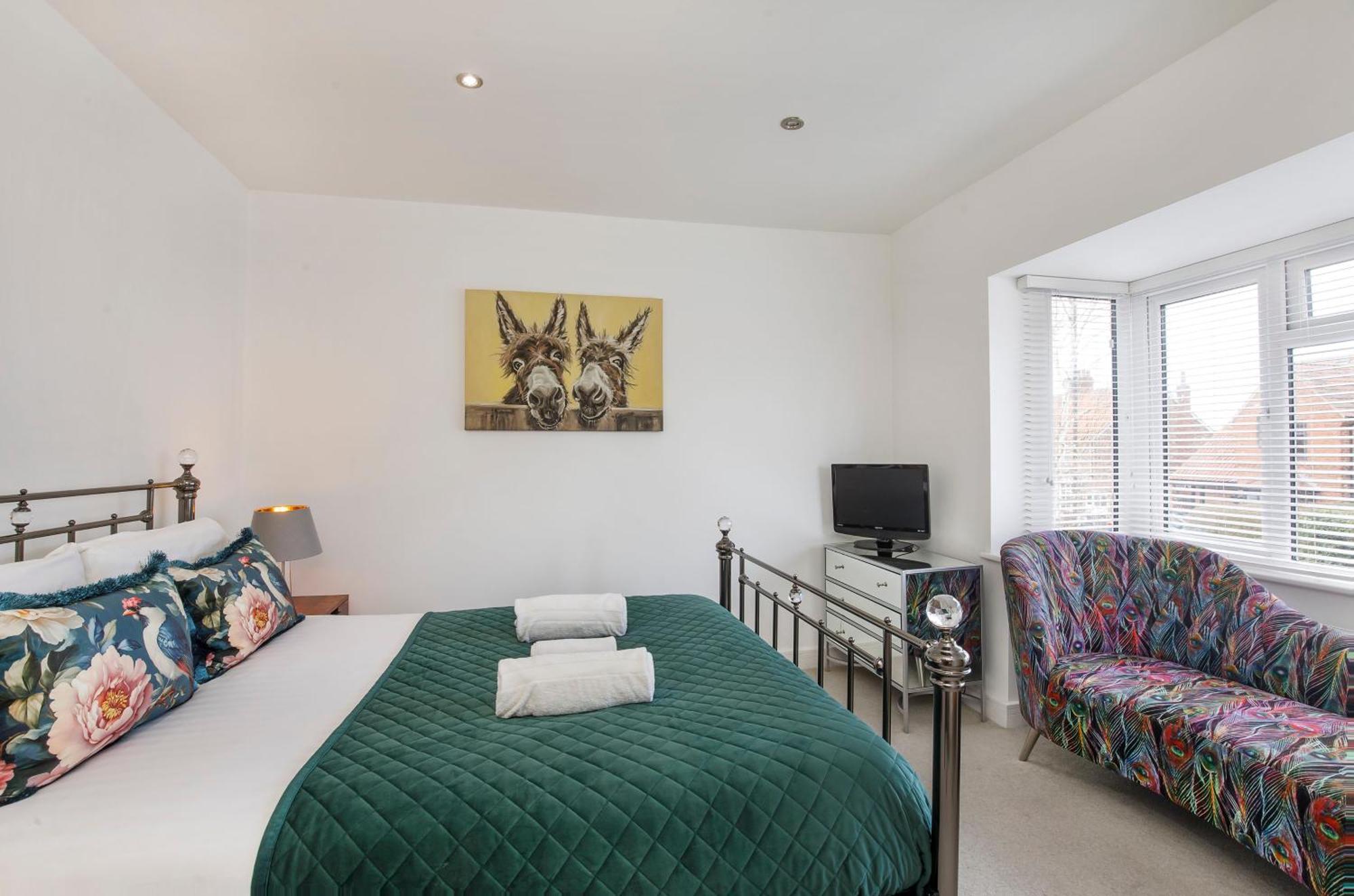 White House Apartments-Free Parking 1 Car Per Apartment Йорк Екстер'єр фото